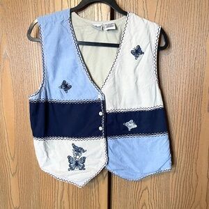 TWO TWENTY PATCHWORK VEST EMBROIDERED BUTTERFLIES ZIG ZAG STITCHES SIZE M